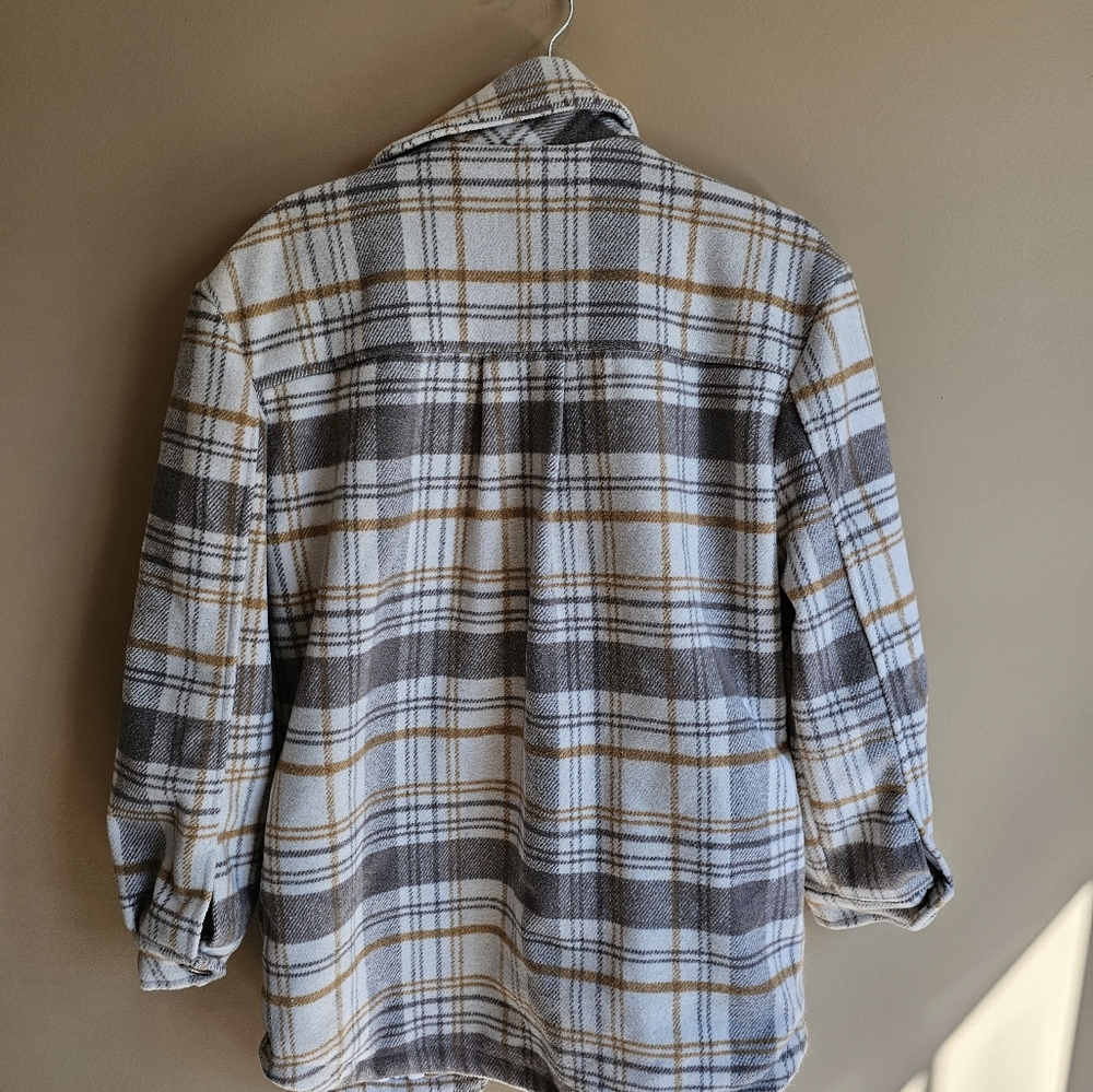Fall Shacket - Picture 4 of 4